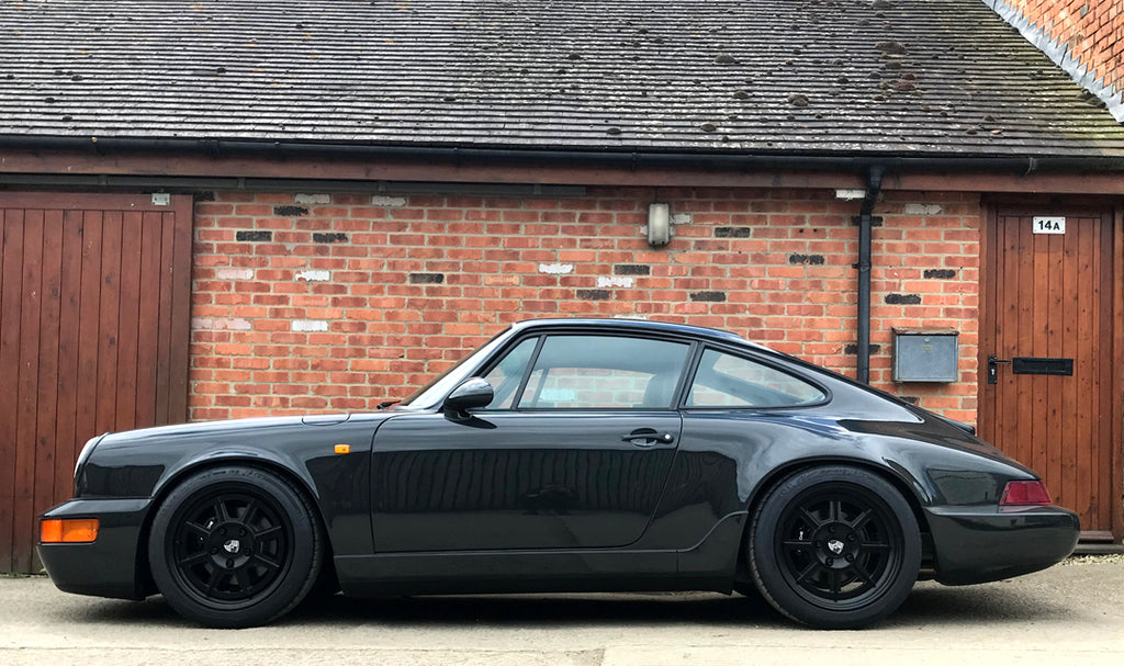 Stunning 964 on Campy Sports