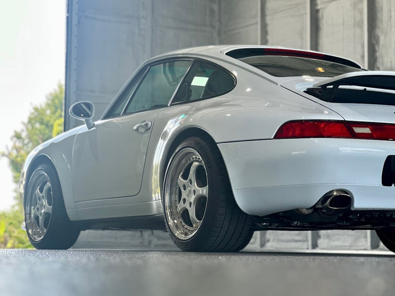 Porsche 993 fitted with AWC wheels