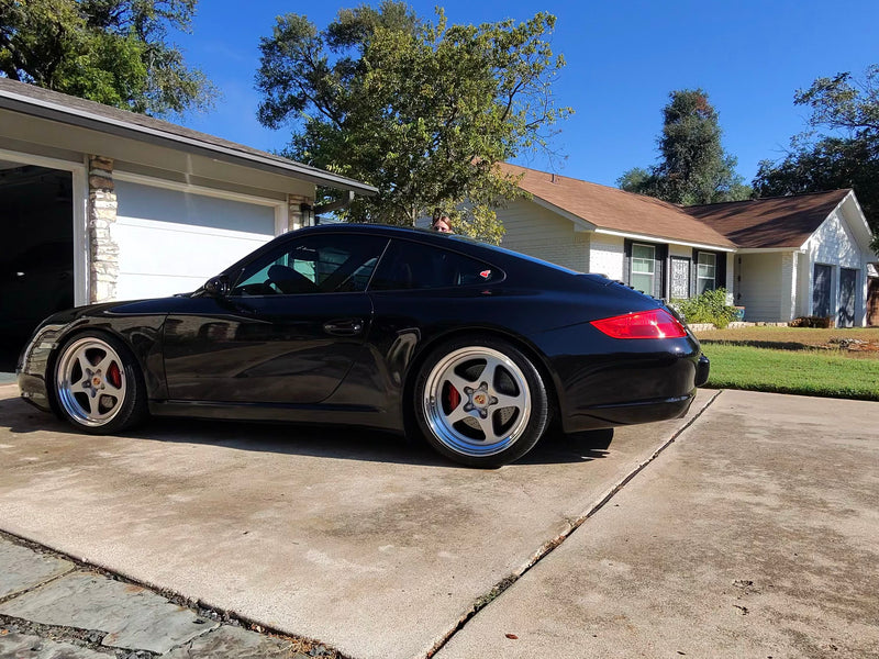 Porsche 997 fitted with AWC wheels