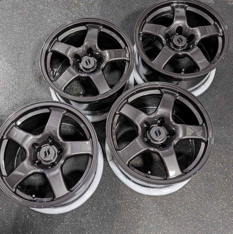 AWC R32 GTR - 17"